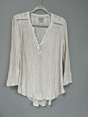 Boho shell-button henley (XL)